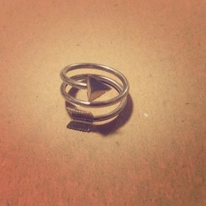 Silver arrow ring